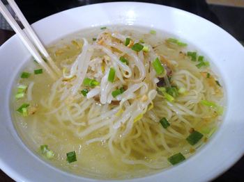 じっくり煮込んだ特製塩スープラーメン