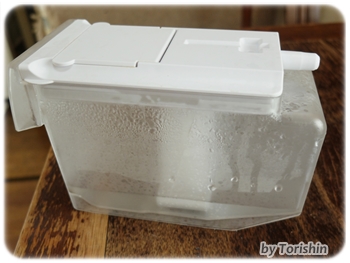 日立の冷蔵庫の自動製氷機用浄水フィルター（RJK-30）を交換してみまし